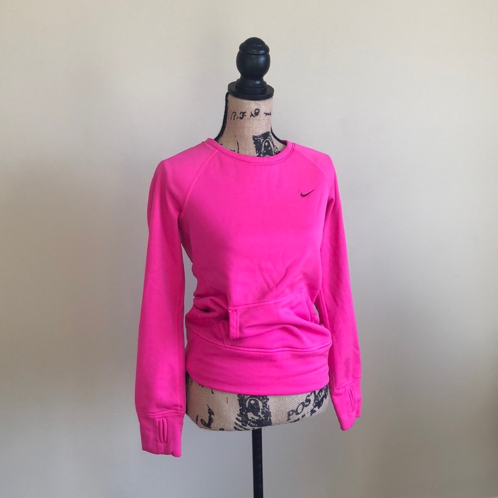 *[Nike]* pullover